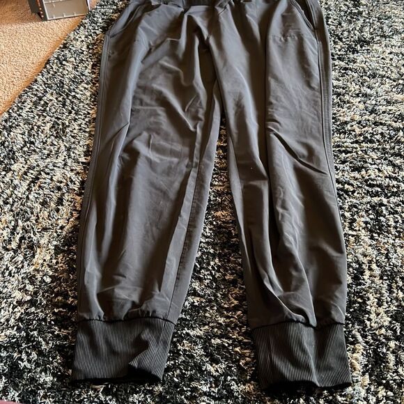 Athleta size 12 black pants - Picture 3 of 7